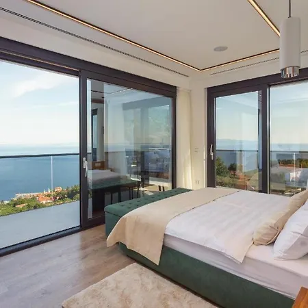 Villa Platinum