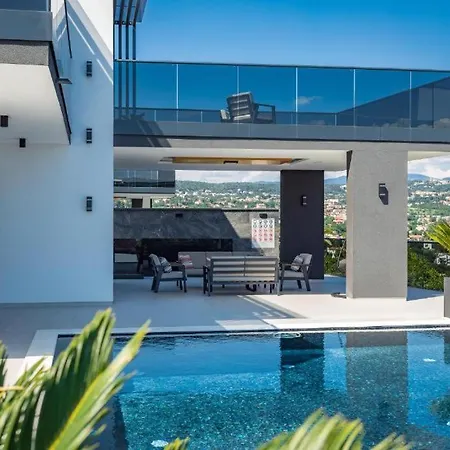 Platinum Villa